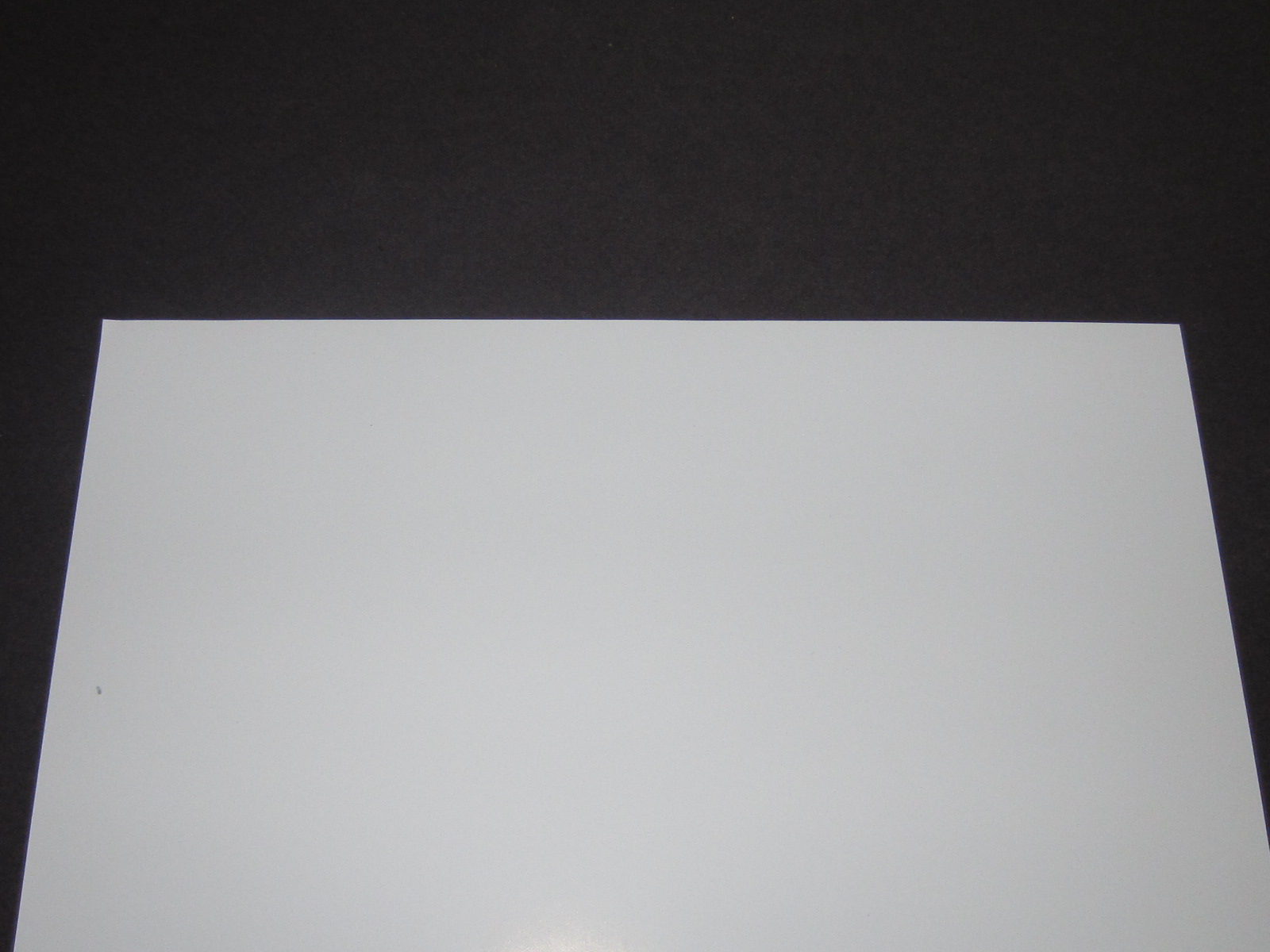 PAPEL COUCHE 150 GMS BRILLANTE 2/C 70 X 95                  